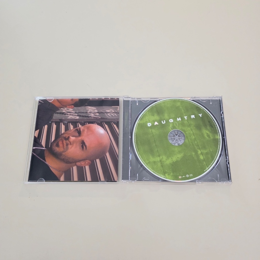 Daughtry CD - Picture 3 of 4